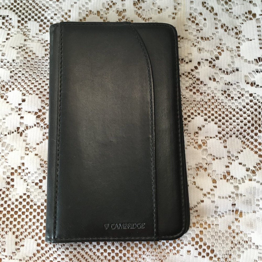 EUC CAMBRIDGE BLACK WALLET/CHECKBOOK COVER - Picture 3 of 7